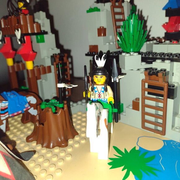 Like new large Wild West Village, 6766 - Picture 15 of 16